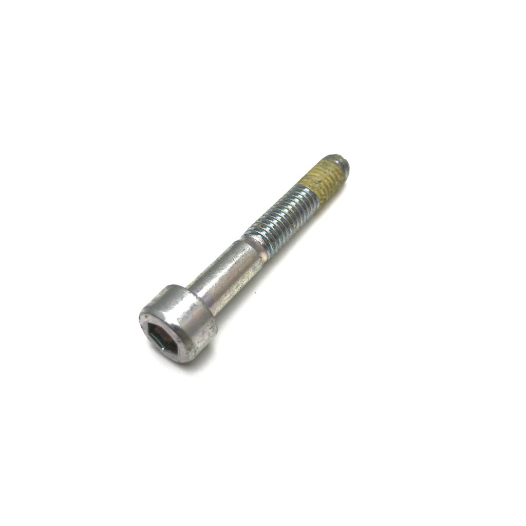 Винт под внутренний шестигранник M6 × 40